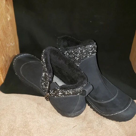 Jambu | Booties - Picture 5 of 9